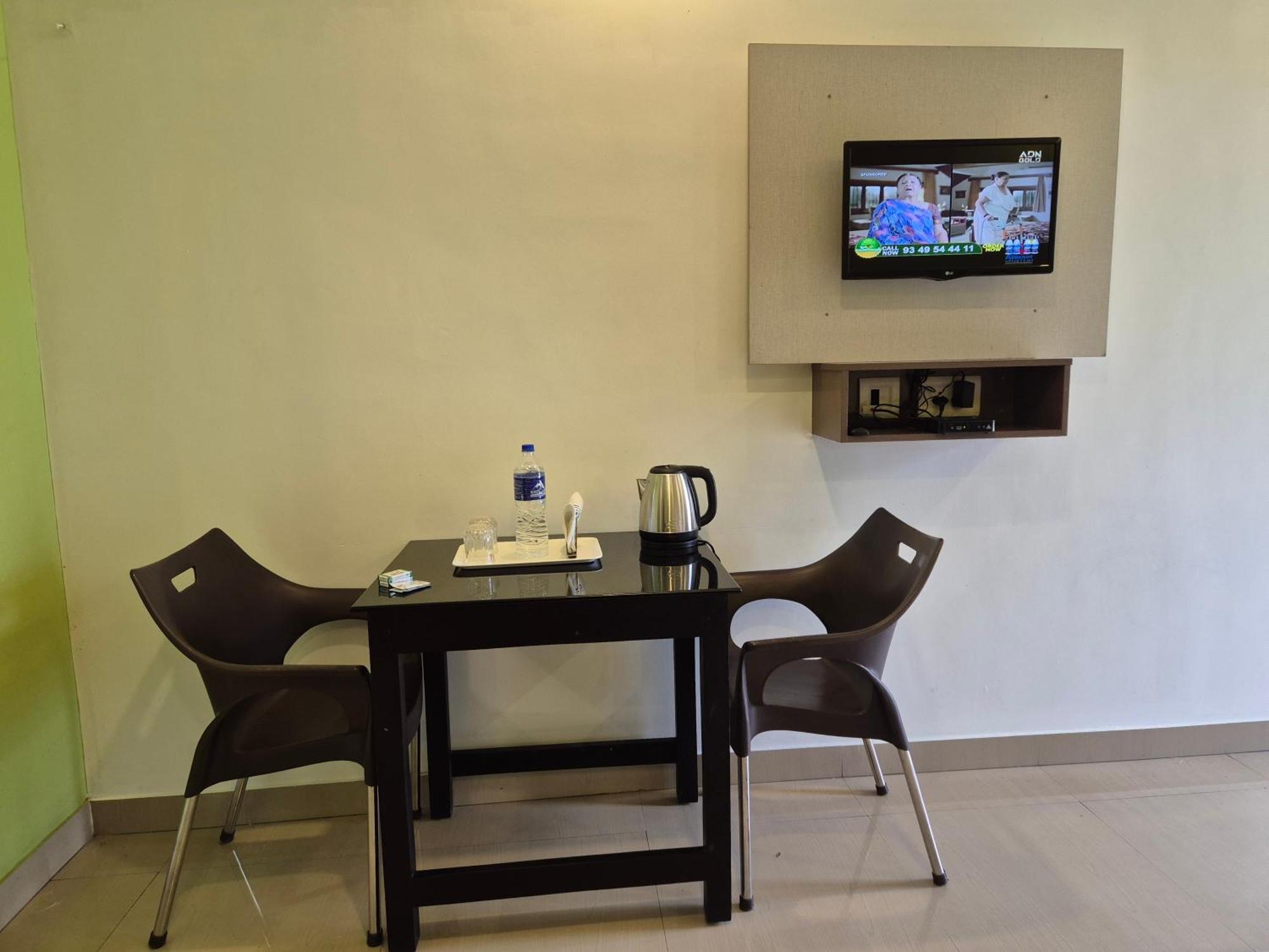 Alfa Inn Nedumbassery Kültér fotó