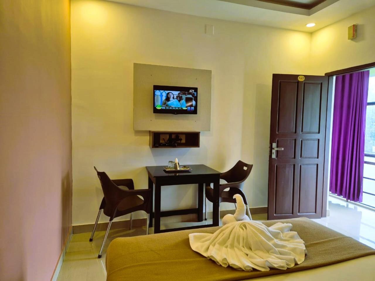 Alfa Inn Nedumbassery Kültér fotó